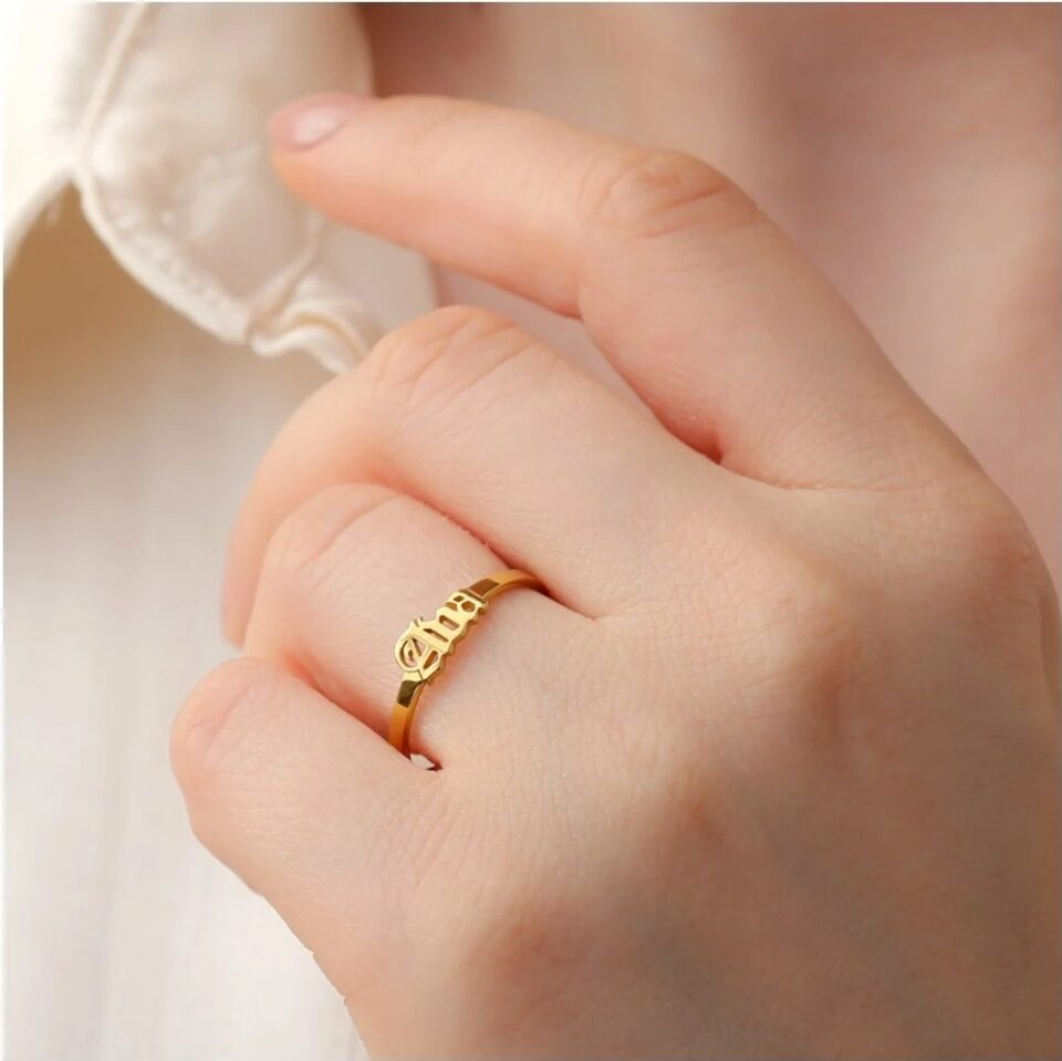 925 Ayar Gümüş Kişiye Özel İsim Detaylı Yüzük