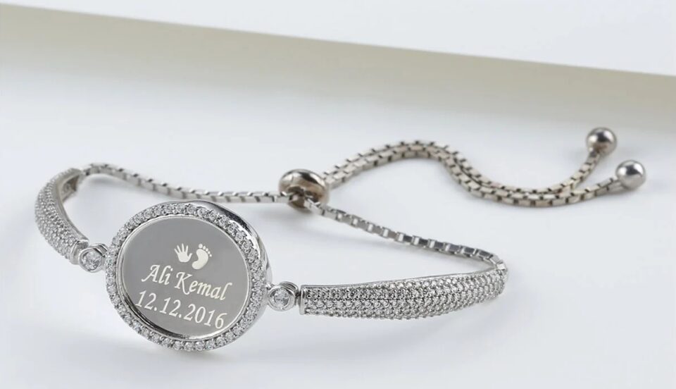 925 Ayar Gümüş İsimli Asansörlü Bileklik