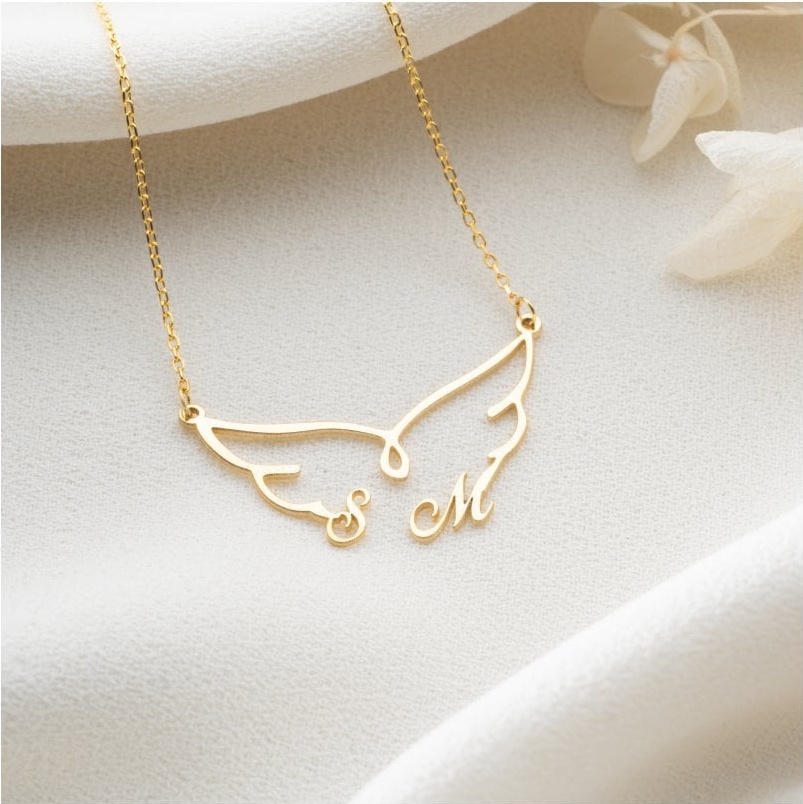 925 Ayar Gümüş Harf Detaylı Melek Kanadı Kolye