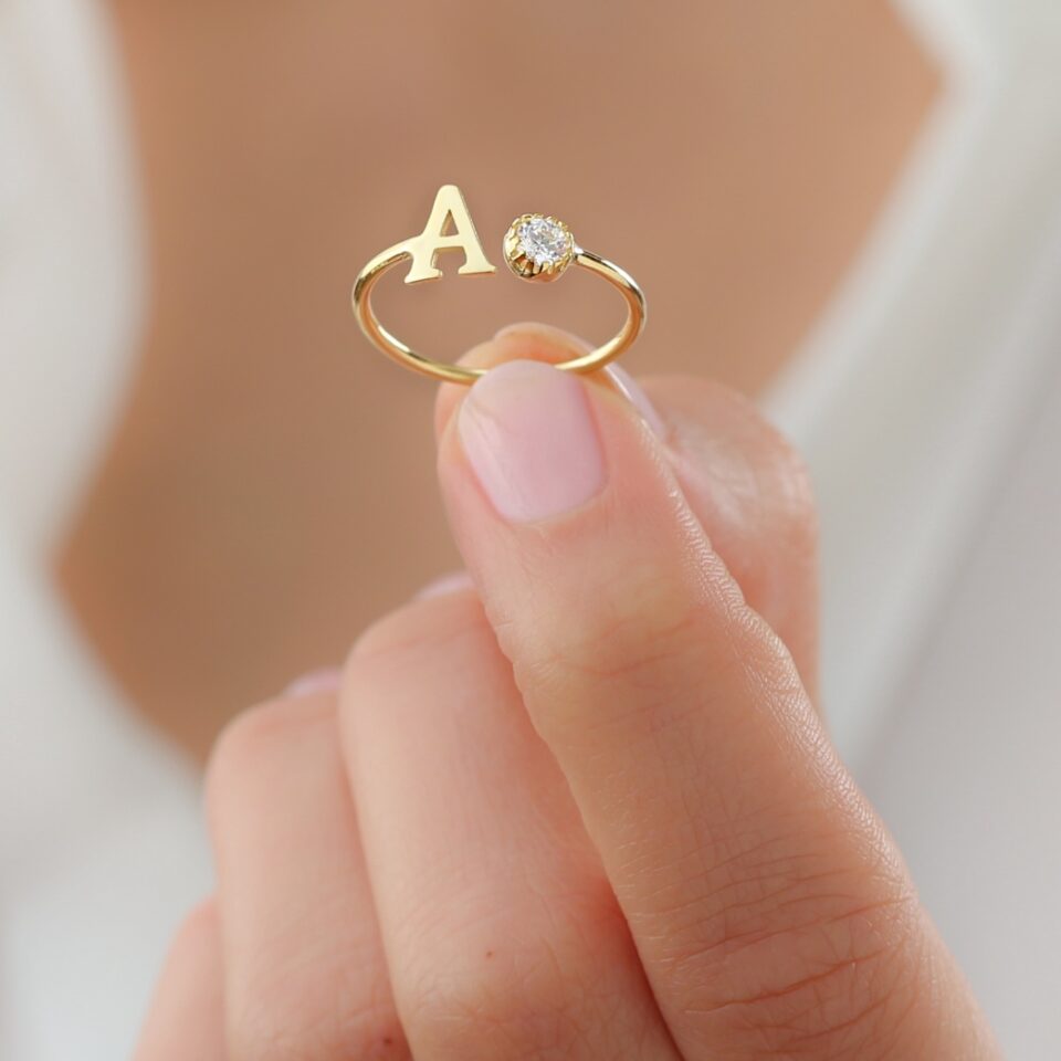 925 Ayar Gümüş Harfli Tektaş Yüzük