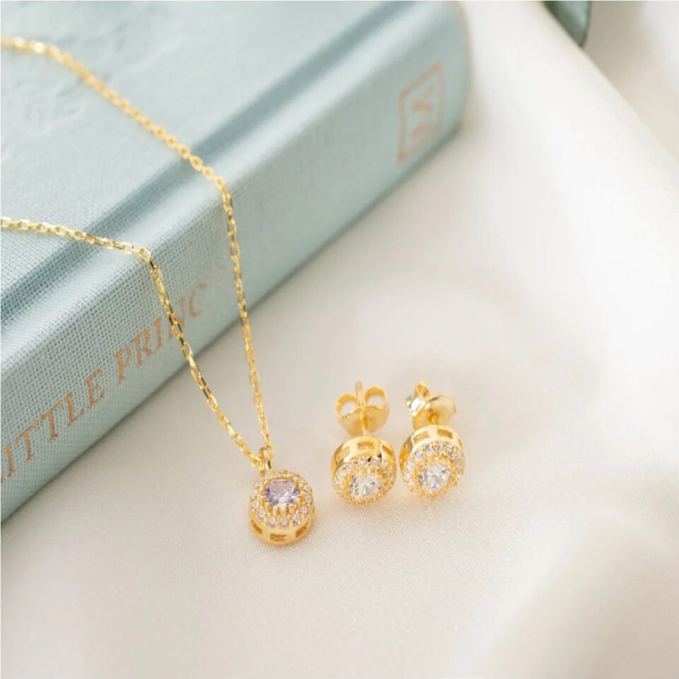 925 Ayar Gümüş Nisan Ayı Doğum Taşı ( Diamond ) Kolye - Küpe Seti