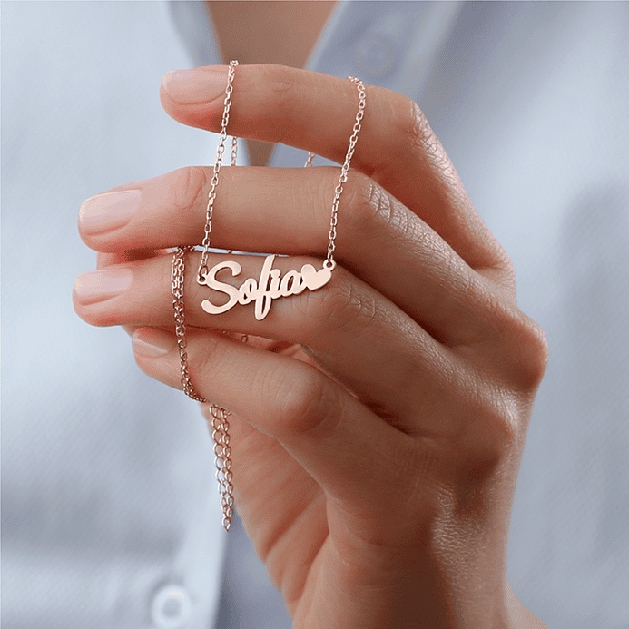 925 Ayar Gümüş İsimli Kalp Detaylı Kolye